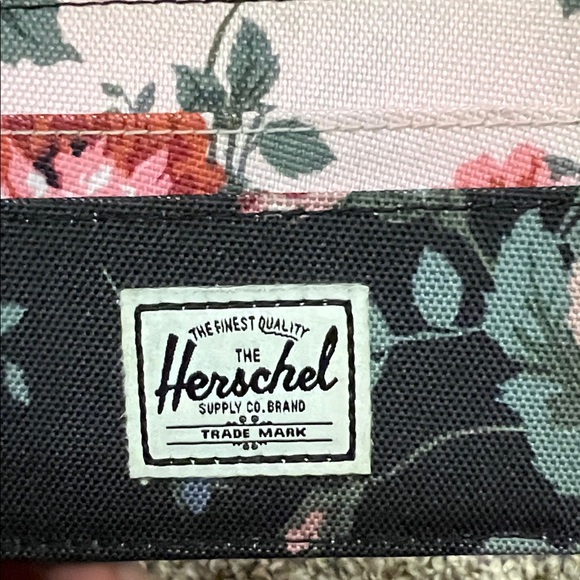 Herschel Supply Company Floral Card Holder - Picture 2 of 9